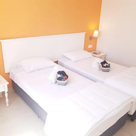 Christos Napa Self Serviced Apartamento *