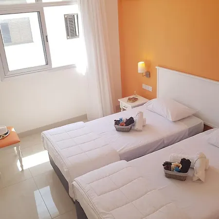 Apartament Christos Napa