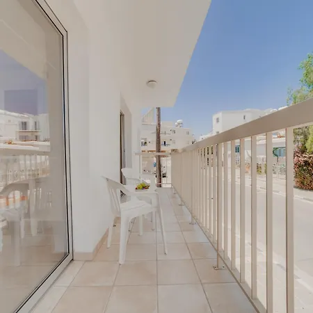 Christos Napa Self Serviced Apartamento *